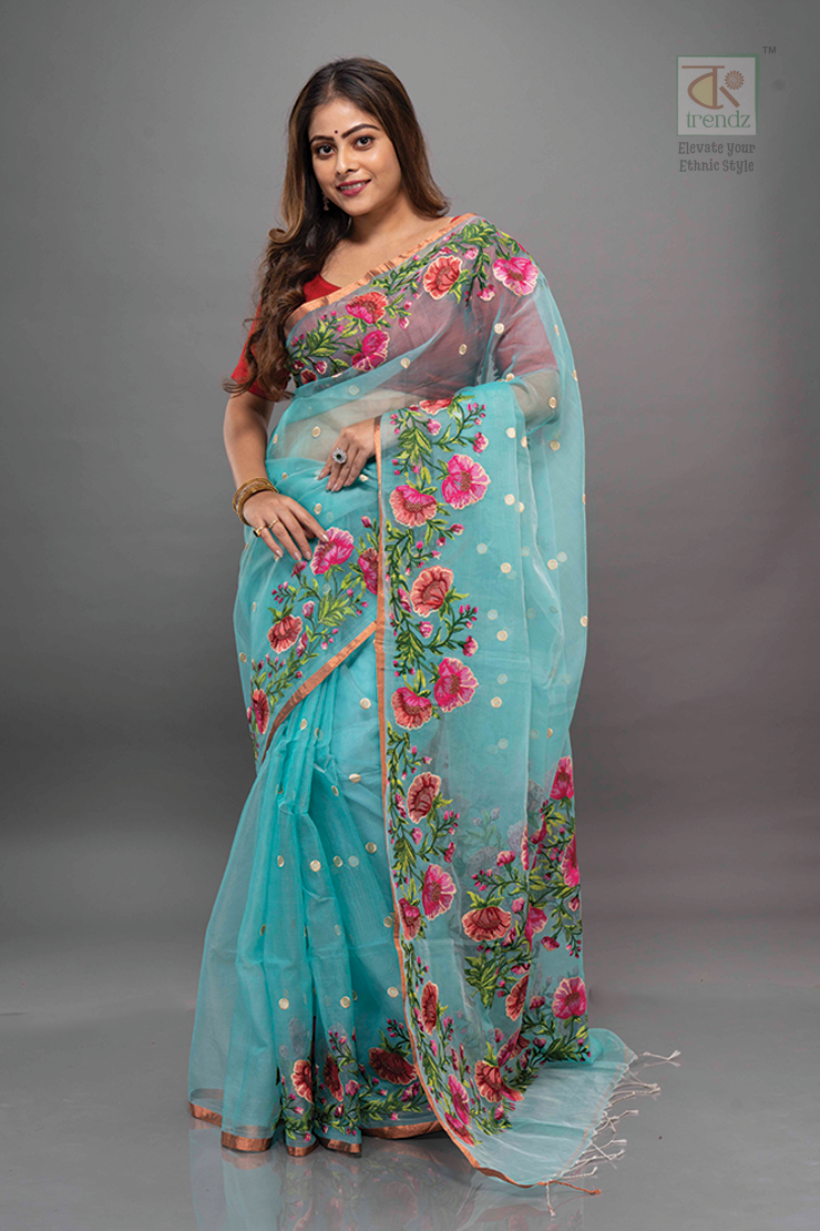 সুন্দর কাদম্বরী মসলিন গোলাপের সূচিকর্ম