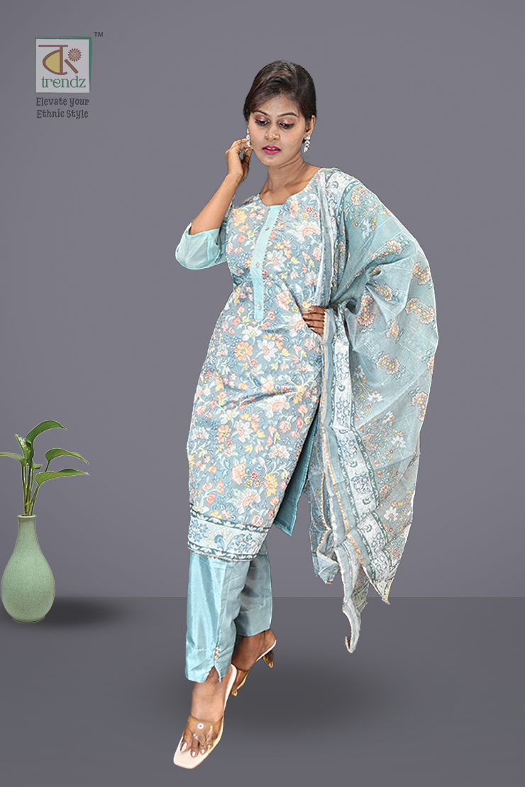 ডিজাইনার সালোয়ার স্যুট ও দুপাট্টা