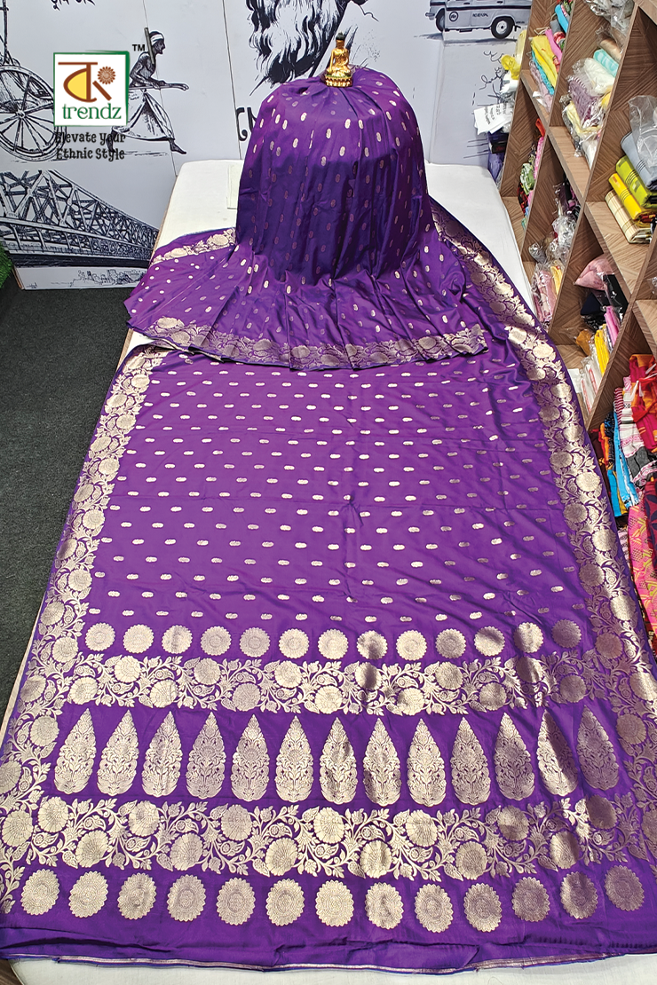 Kuhu Golden Zari Koyal Malai Silk Saree