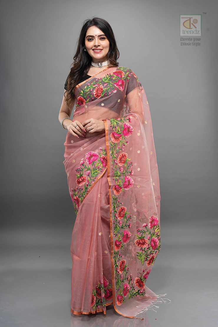সুন্দর কাদম্বরী মসলিন গোলাপের সূচিকর্ম