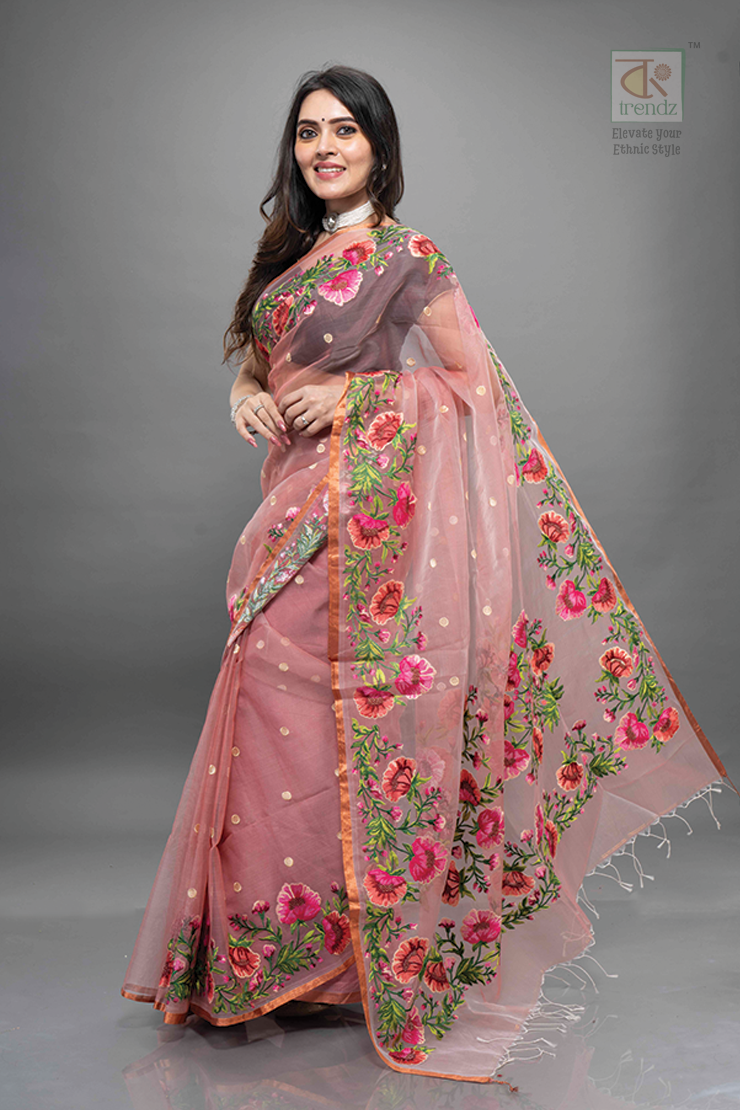 সুন্দর কাদম্বরী মসলিন গোলাপের সূচিকর্ম