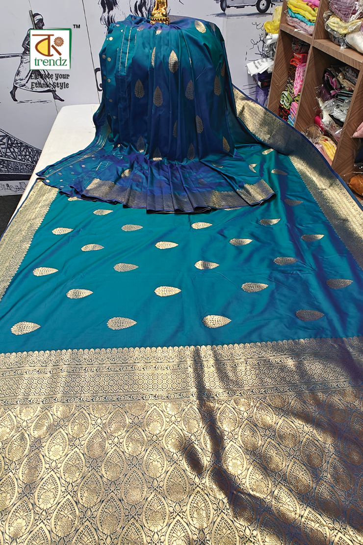 Kuhu Golden Zari Koyal Malai Silk Saree
