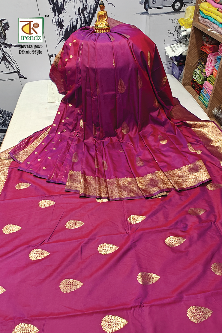 Kuhu Golden Zari Koyal Malai Silk Saree