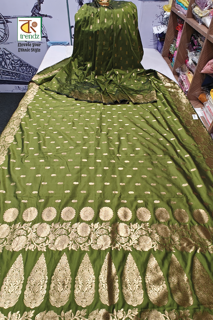 Kuhu Golden Zari Koyal Malai Silk Saree