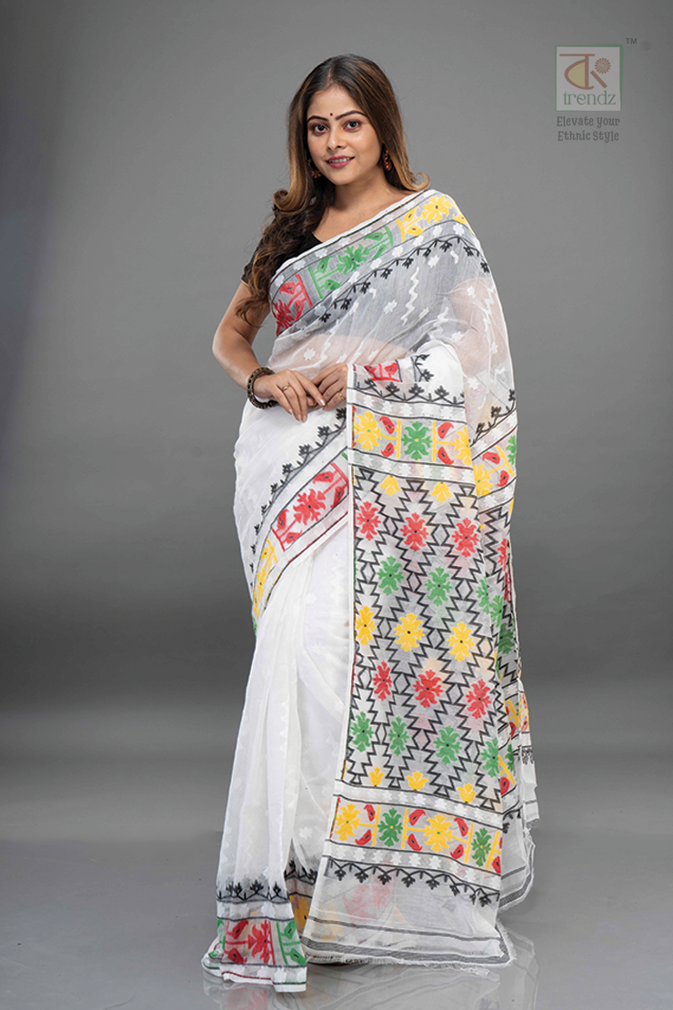 প্রিমিয়াম সফট ফ্লোরাল ঢাকাই জামদানি শাড়ি