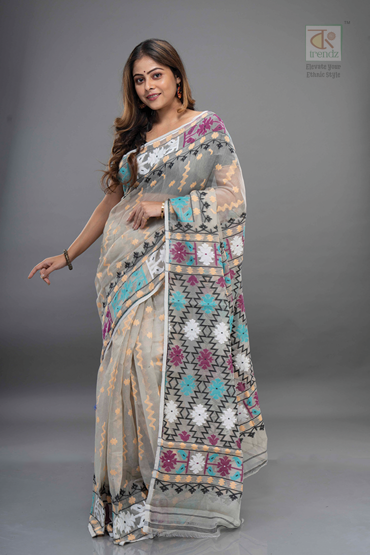 প্রিমিয়াম সফট ফ্লোরাল ঢাকাই জামদানি শাড়ি