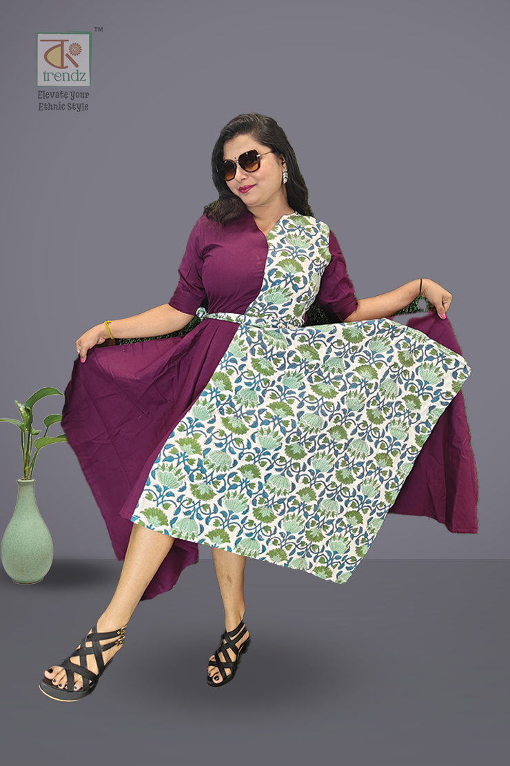 বেল্ট সহ কাউল ড্রেস