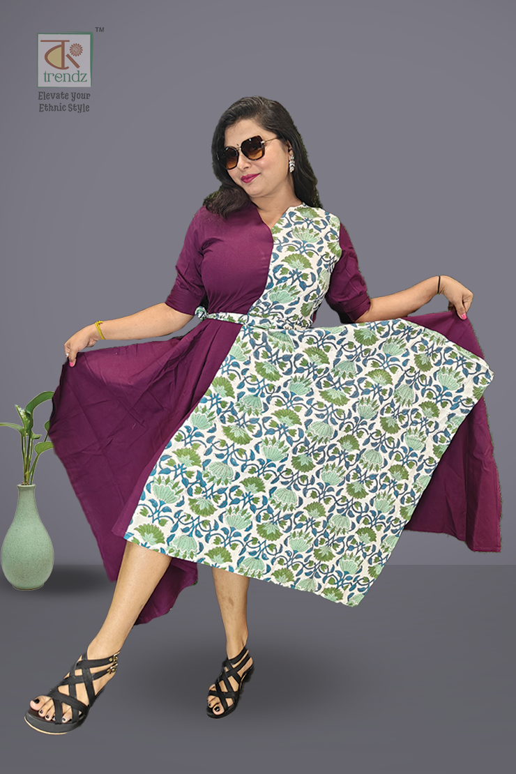 বেল্ট সহ কাউল ড্রেস