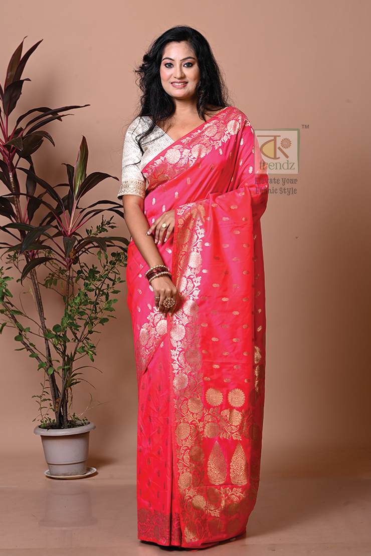 Kuhu Golden Zari Koyal Malai Silk Saree
