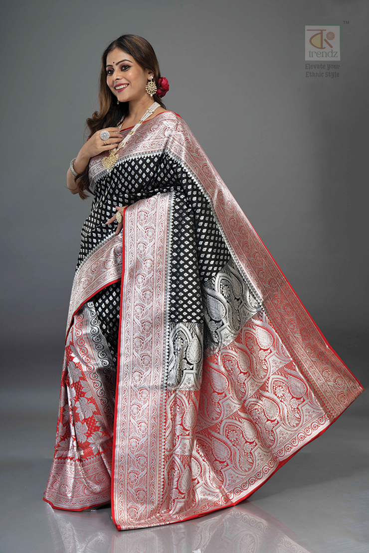 ডিজাইনার এক্সক্লুসিভ বেনারসি শাড়ি