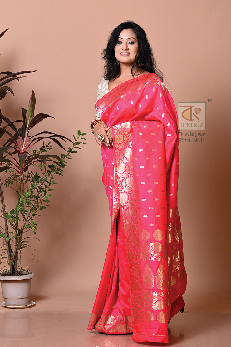 Kuhu Golden Zari Koyal Malai Silk Saree