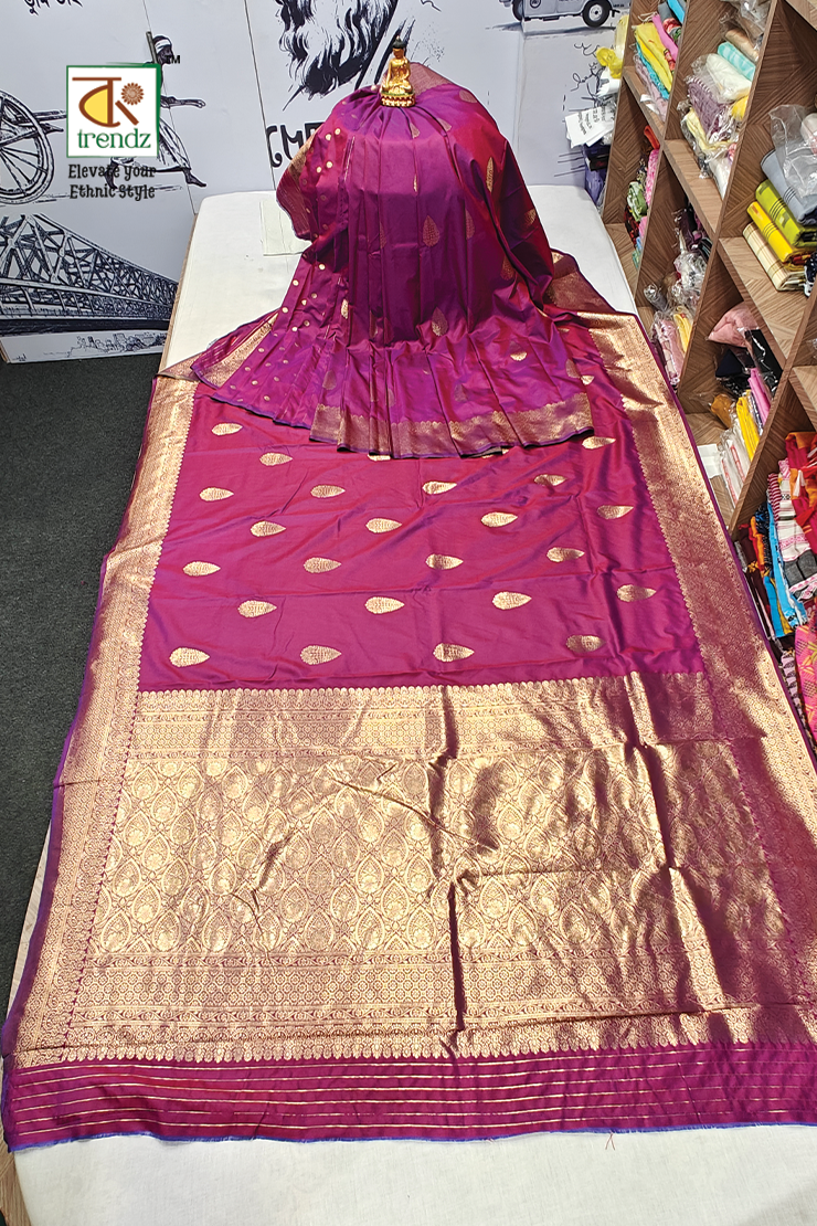 Kuhu Golden Zari Koyal Malai Silk Saree