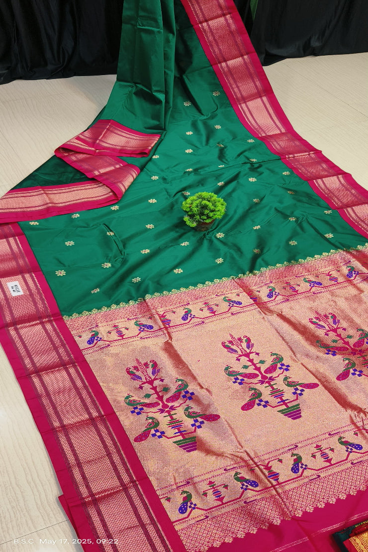 Peacock Stand Kanjivaram Saree