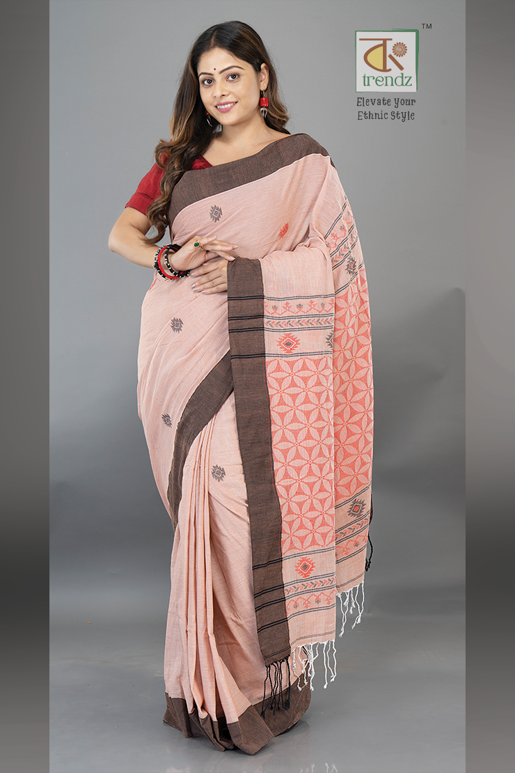 খাঁটি সুতির জামদানি শাড়ি