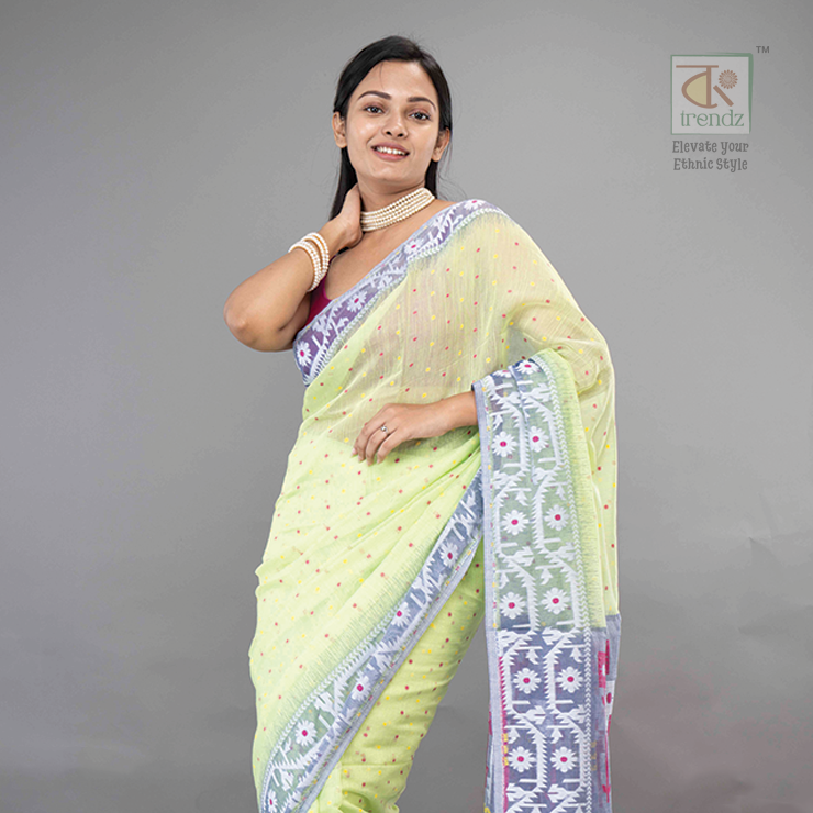 খাঁটি হাতে বোনা জামদানি শাড়ি