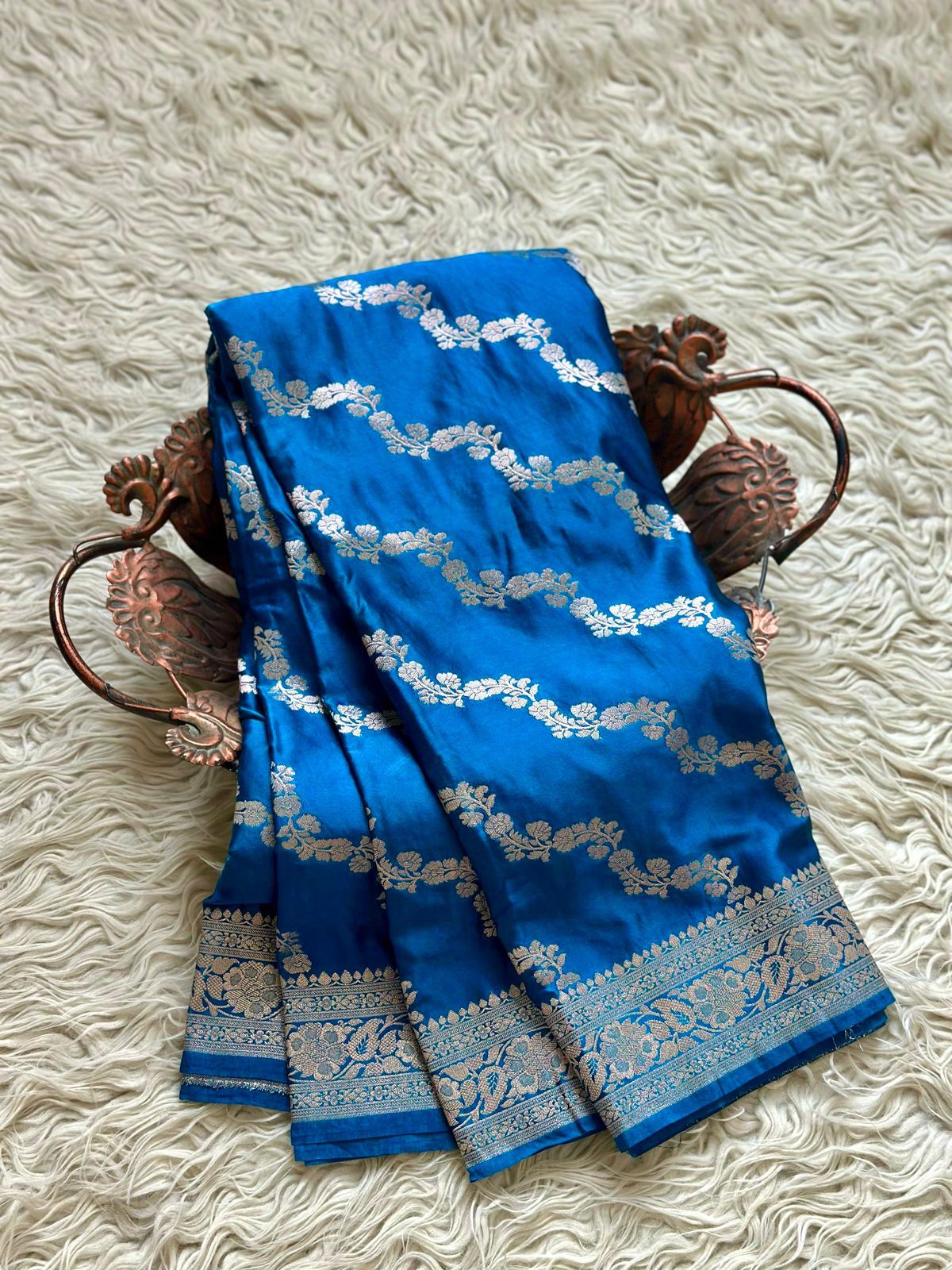 নরম মাশরু কথান সিল্ক শাড়ি