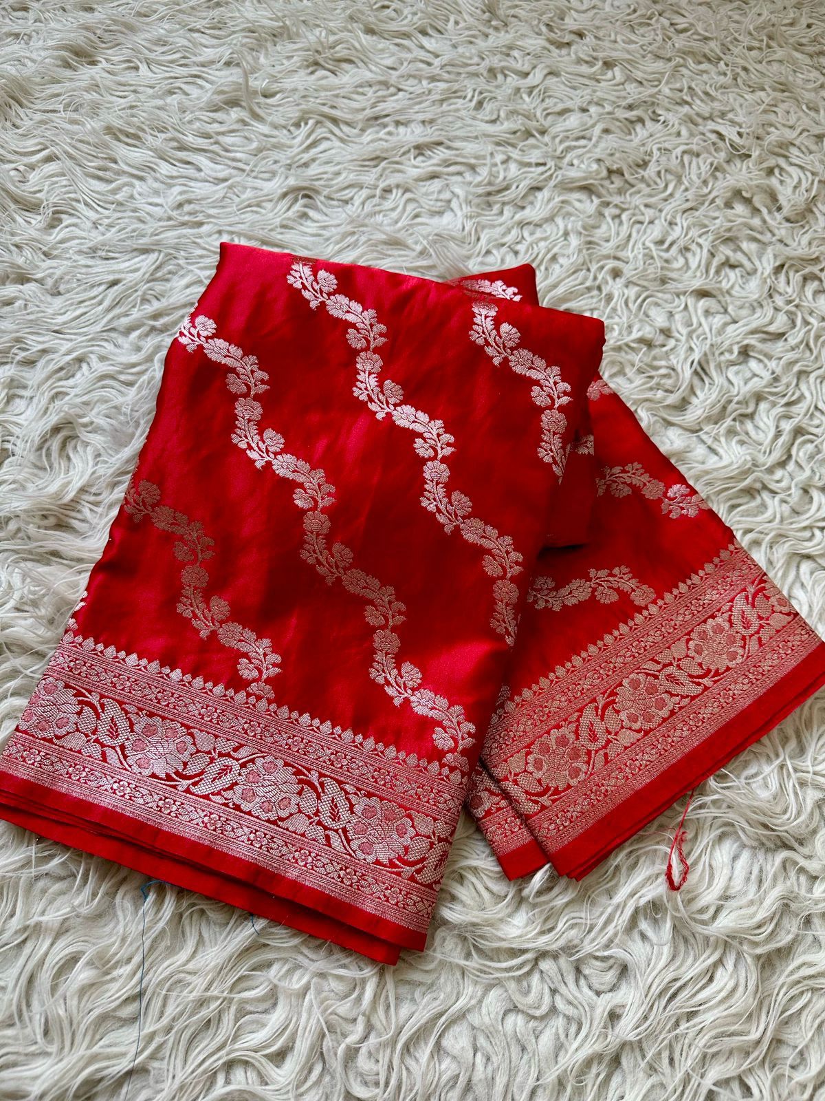 নরম মাশরু কথান সিল্ক শাড়ি
