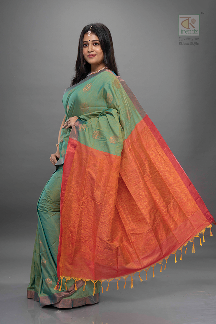 Dual tone Gadwal Saree