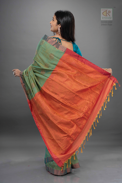 Dual tone Gadwal Saree