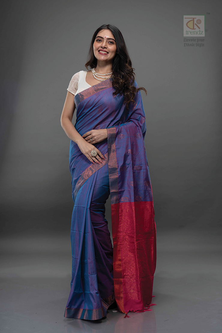 Dual tone Gadwal Saree