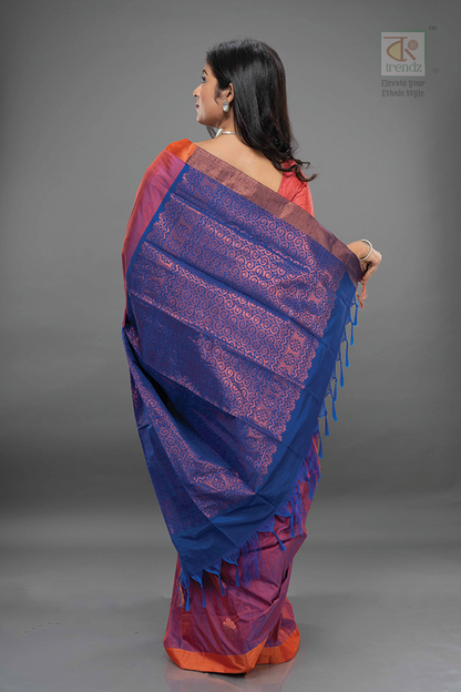 Dual tone Gadwal Saree