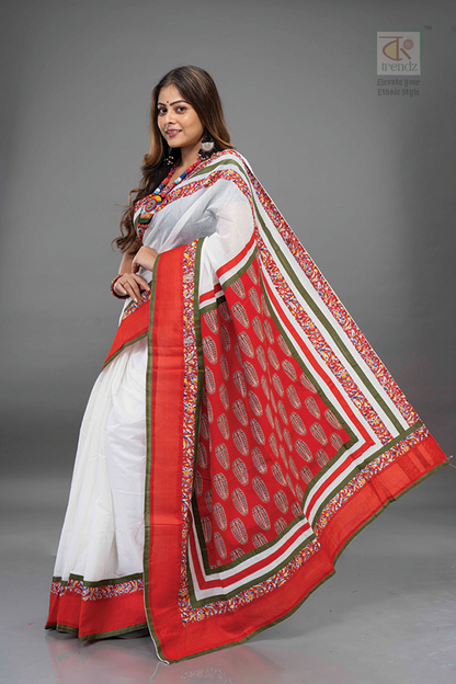 Dual Color Designer Leaf Boutique Printed Saree