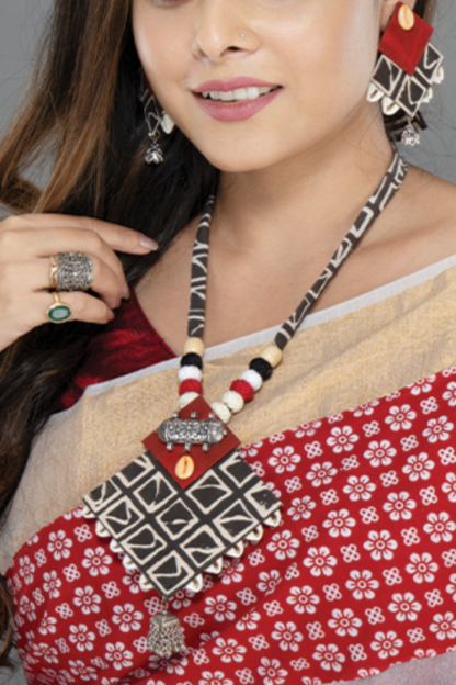 কাপড়ের জুয়েলারি সেট ১