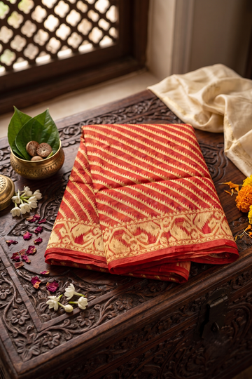 Bengal Handloom Karat Jamdani Saree – Cream and Red | Authentic Bengali Weave | Bong Trendz