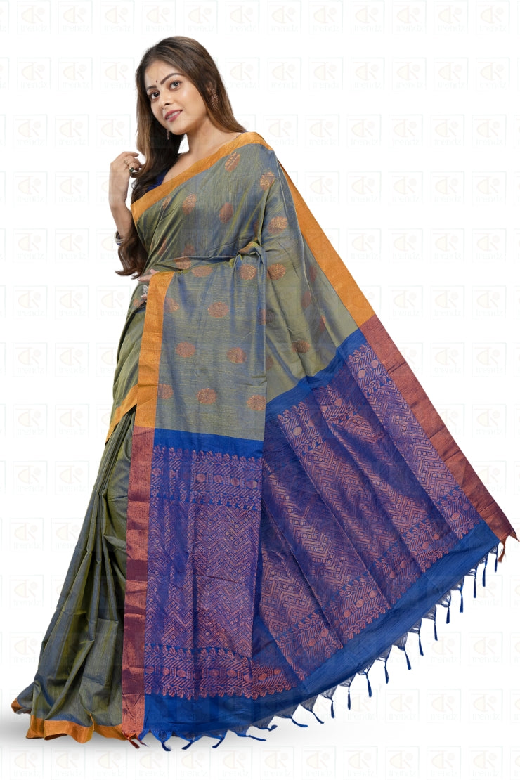 Dual tone Gadwal Saree