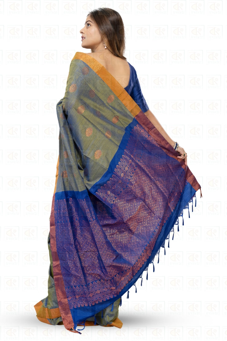 Dual tone Gadwal Saree