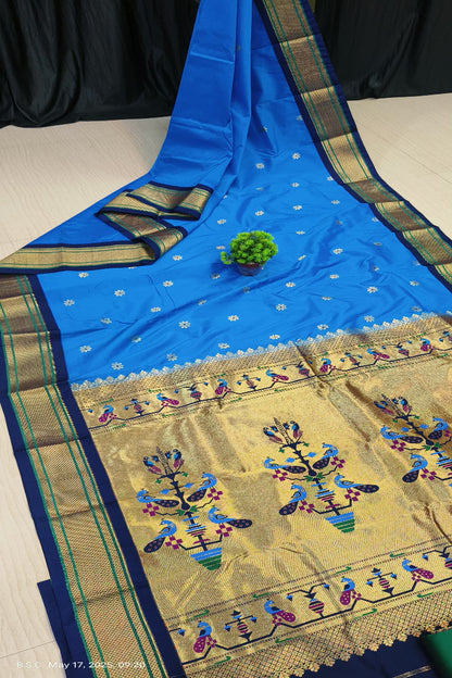 Peacock Stand Kanjivaram Saree Style 