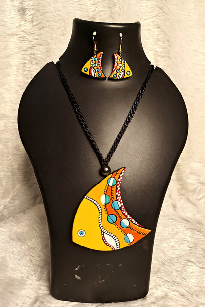 Pattachitra fish terracotta pendant necklace and earrings set in sunrise multicolour - handmade Bengal folk art jewellery by Bong Trendz