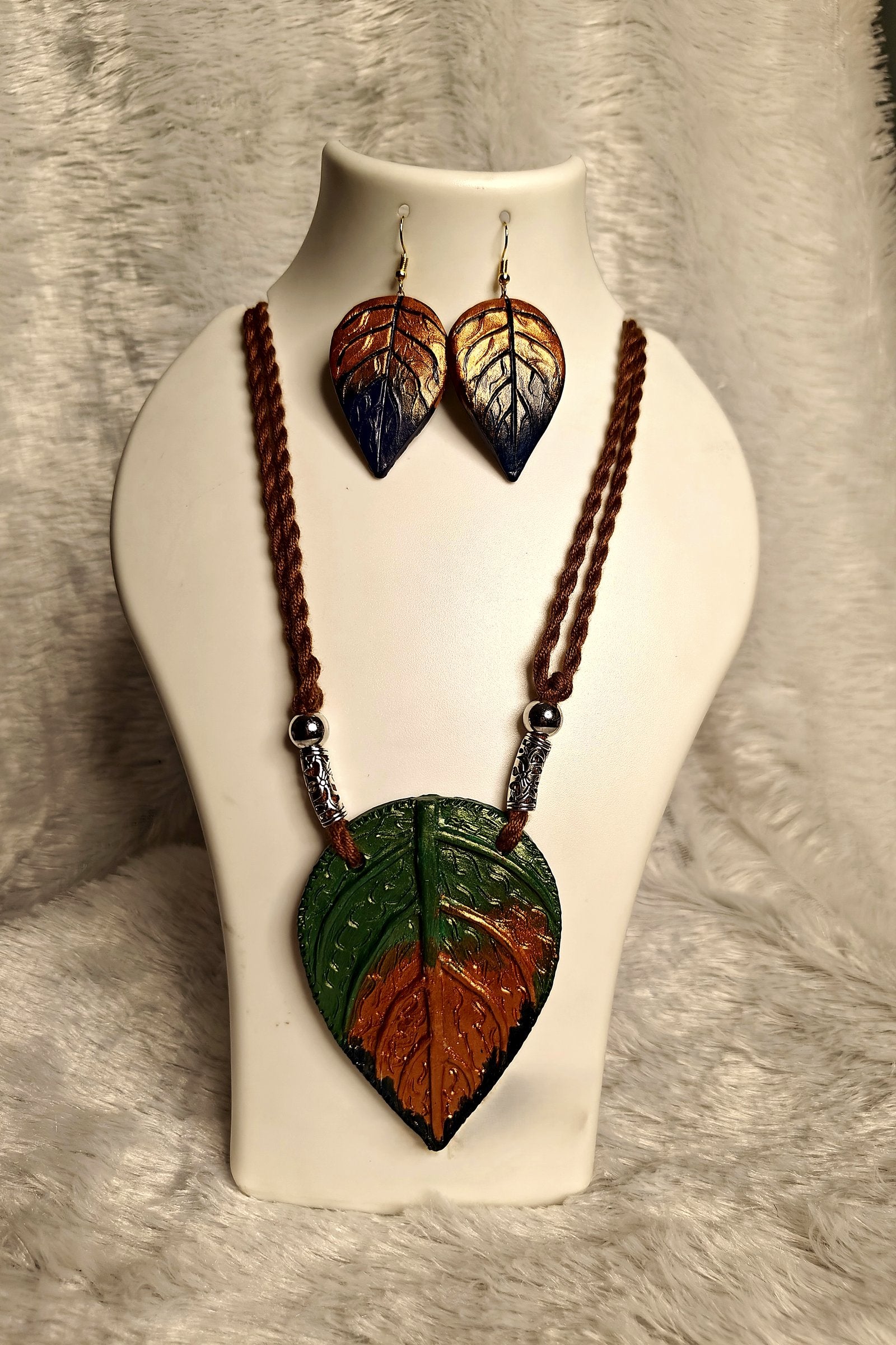 Terracotta leaf pendant necklace and earrings set in forest green-copper ombre - handmade Bengal jewellery by Bong Trendz