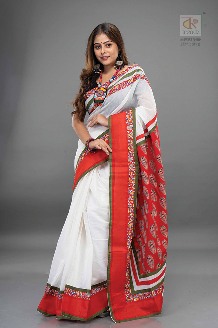 Ajrakh Inspired Cotton Handloom Saree – White Red Dual Tone with Stitched Design | Bong Trendz