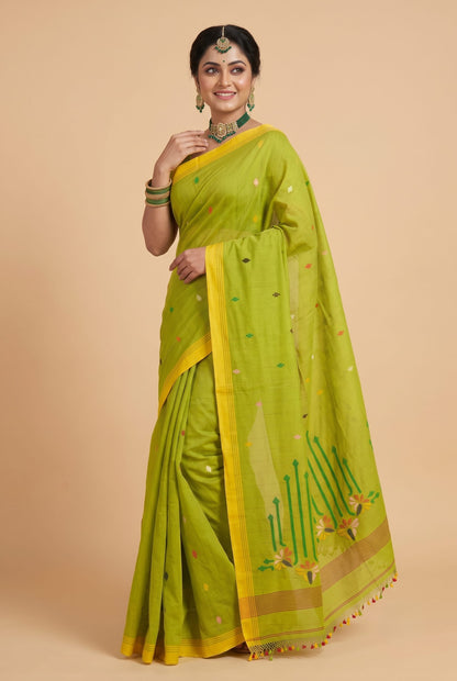 Mehendi green Dhaner Shish Tangail Jamdani cotton handloom saree with golden border – front view