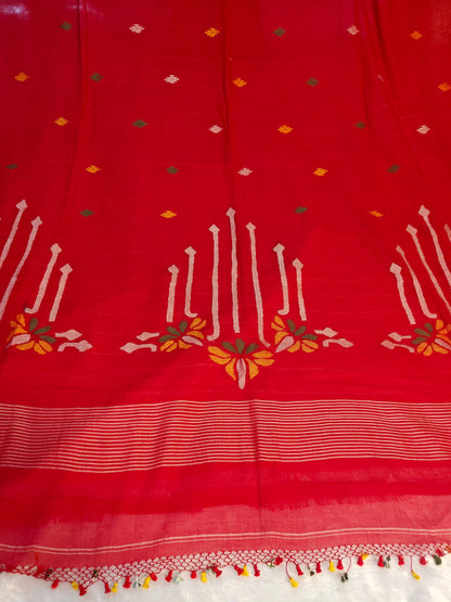 Maroon Tangail Jamdani handloom cotton saree – drape view