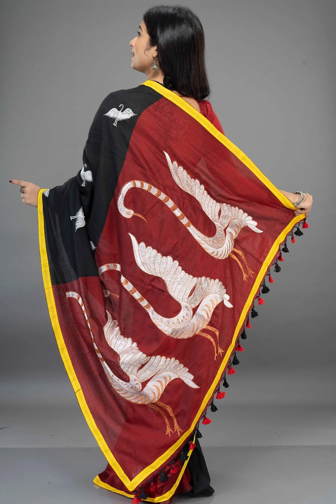 Dual Color Hansa Boutique Saree – View 9 | Bong Trendz