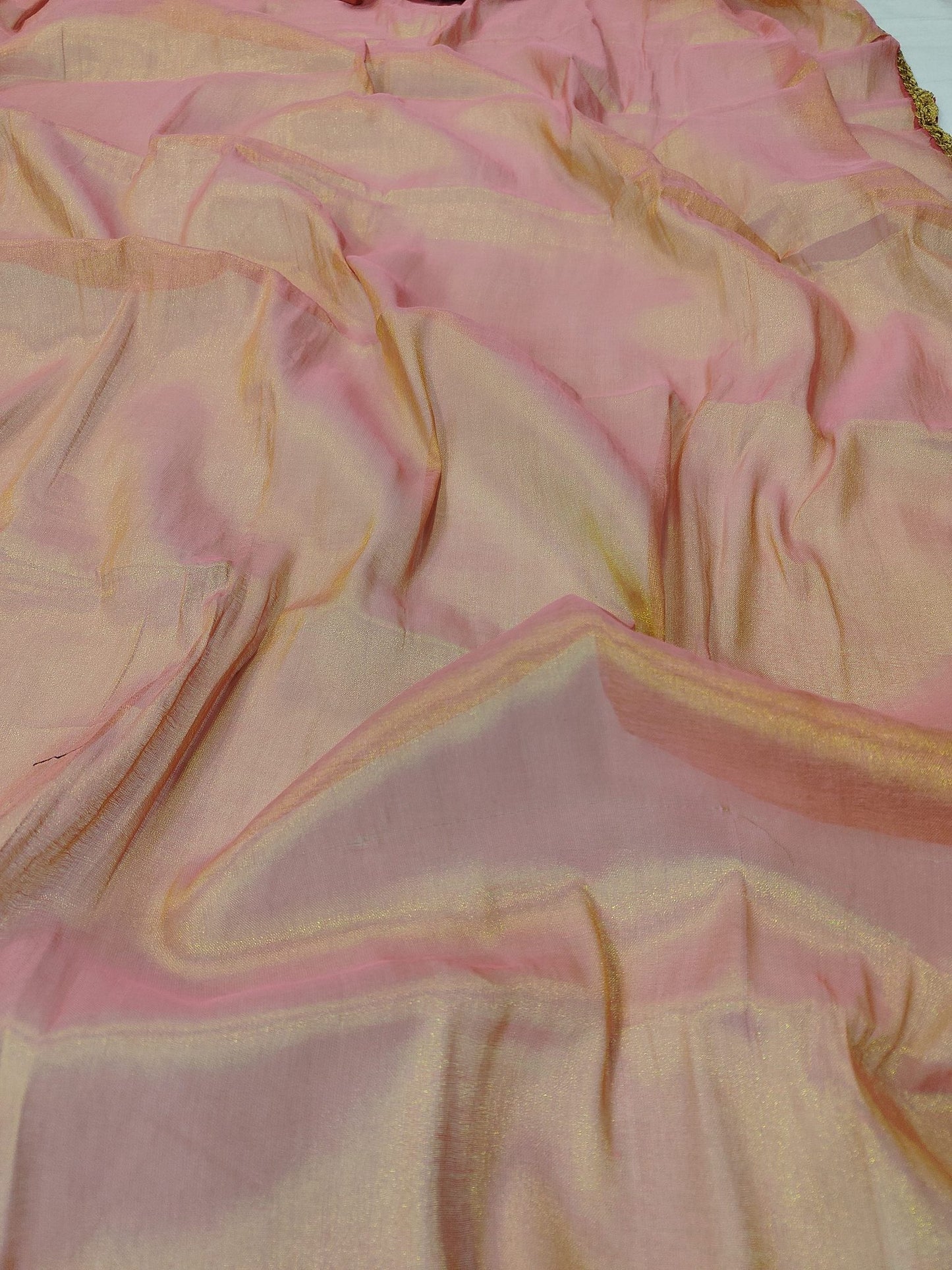 Exclusive New Trending Raga Tissue Less Border Saree (With Blouse Piece) in Peach fabric texture - Bong Trendz