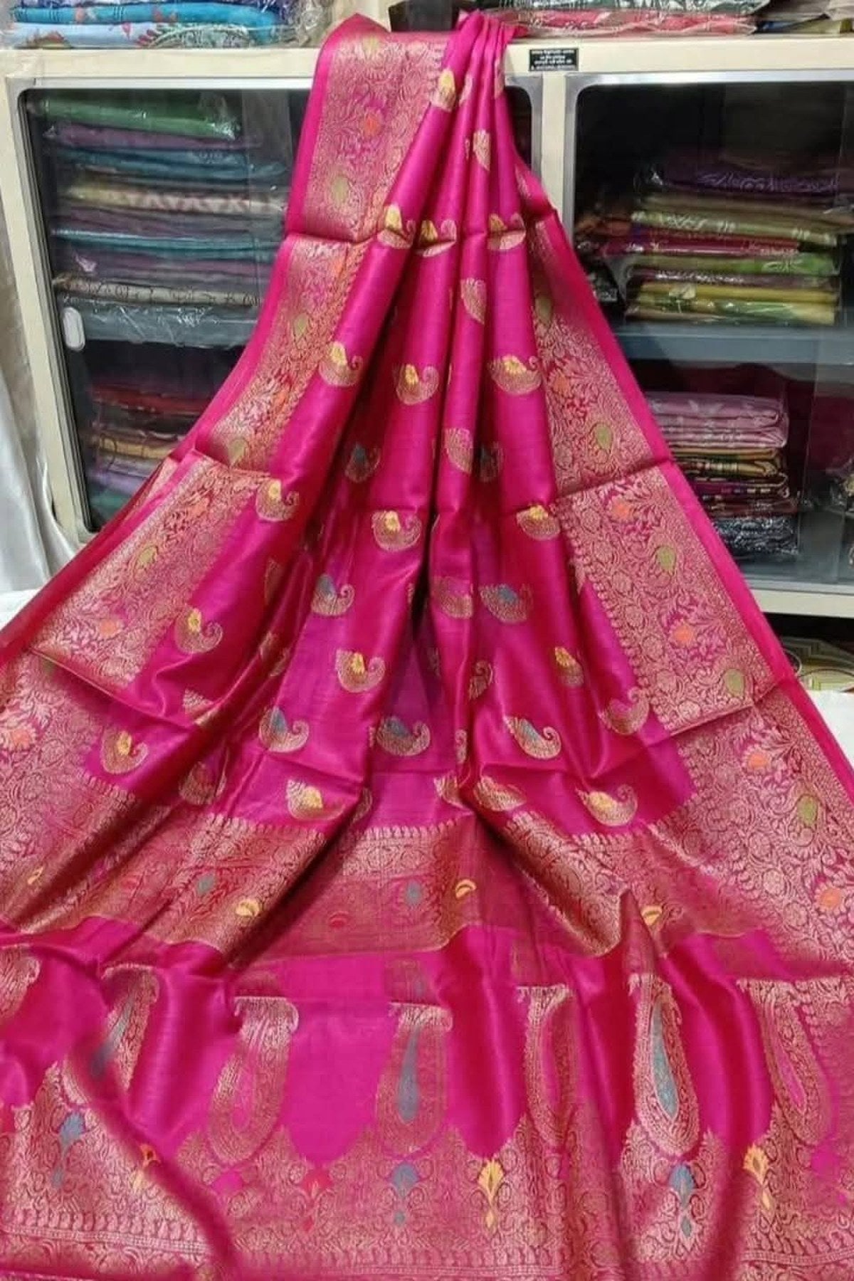 Banarasi Pure Tussar Munga Silk Saree With Zari Buti Weave in Pink Crimson with blouse piece - Bong Trendz