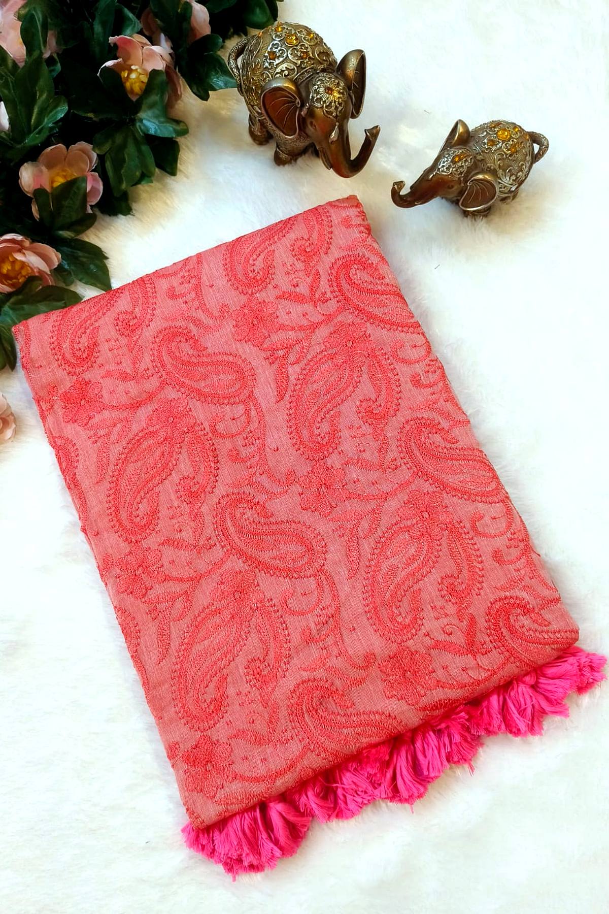 Peach Shaam-e-Awadh Lucknowi chikankari mul cotton saree – product flat lay